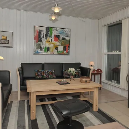 Stunning In With 3 Bedrooms And Internet 펜션 *