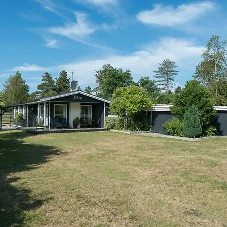 Stunning In With 3 Bedrooms And Internet 펜션 *