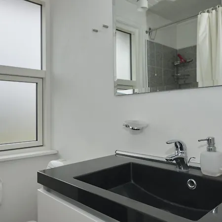 펜션 Stunning In With 3 Bedrooms And Internet